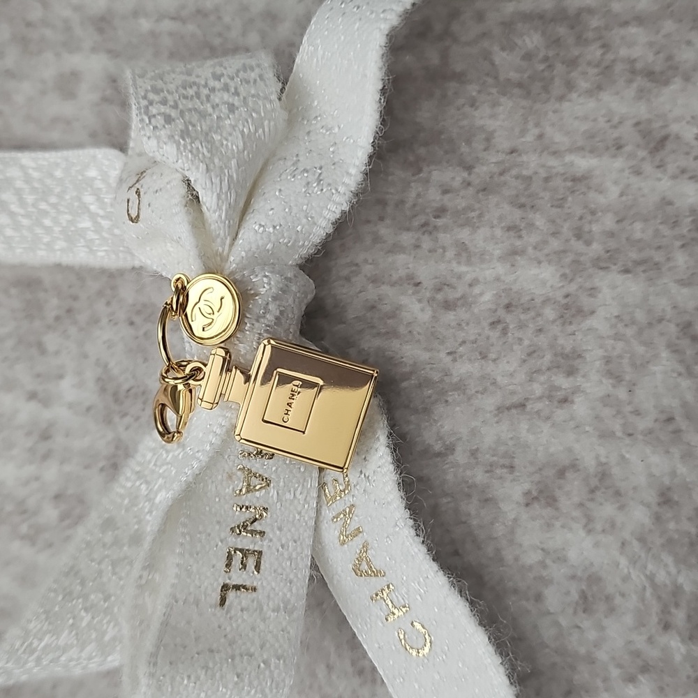 CHANEL Gold Perfume Bottle Charm - Picture 2 of 3